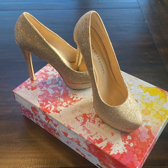 Chinese Laundry Wow Glitter Gold Pumps size 8 - Picture 1 of 11